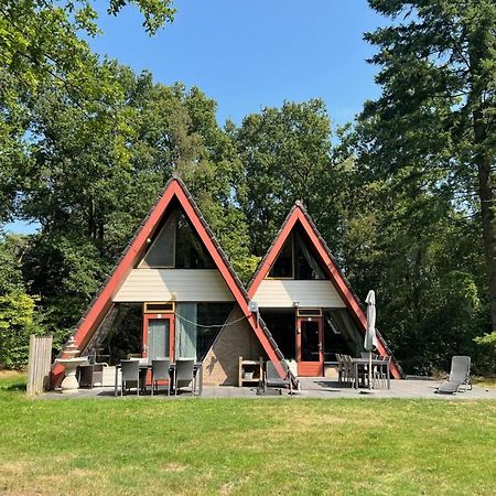 Lovely Holiday Home In Limburg Amid Lush Forest Stramproy Extérieur photo
